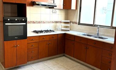 Casa en venta en Condado del Valle, Metepec, Estado de México, sección Bakeira