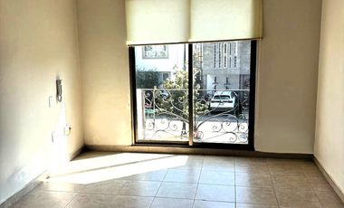 Casa en venta en Condado del Valle, Metepec, Estado de México, sección Bakeira