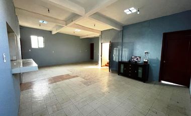 Casa en venta, 6 recámaras, 4 autos, escriturada.