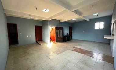 Casa en venta, 6 recámaras, 4 autos, escriturada.
