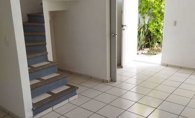 RENTA DE CASA AMUEBLADA EN ZONA SUR POR MESES