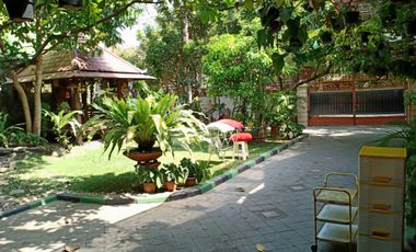 Rumah siap huni design classic furnished di Kerten Solo Jawa tengah
