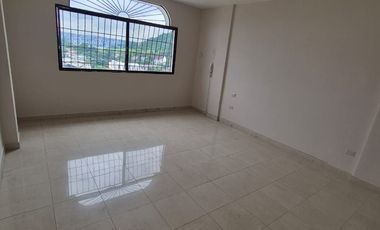Departamento  en Alquiler en los Ceibos, 4 Habitaciones, 3 Baños, Balcón, Parqueos, Seguridad,  Norte de Guayaquil.