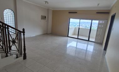 Departamento  en Alquiler en los Ceibos, 4 Habitaciones, 3 Baños, Balcón, Parqueos, Seguridad,  Norte de Guayaquil.