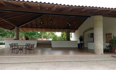 VENDO HERMOSA PALAPA PARA FIESTAS, UBICADA EN FRACCIONAMIENTO CAMPESTRE LA HUARACHA LEON GUANAJUATO