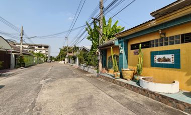 Spacious Detached House Near MRT!! Chantimathani Village, Bang Bua Thong 65 sq.w. 280 sq.m. Near Kanchanaphisek Rd., Central Westgate, MRT Khlong Bang