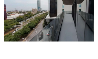 LOCALES Y OFICINAS EN RENTA AV. LAZARO CARDENAS