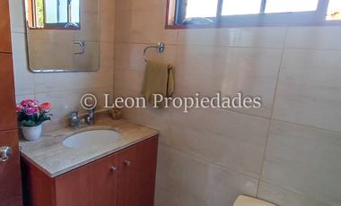 Leon Propiedades vende parcela en sector Zapata, Curacaví.