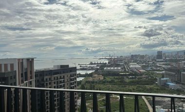FOR RENT - MODERN, LARGE 1BR WITH SEAVIEW BALCONY IN MANDANI BAY, CEBU. INTERIOR DESIGNED UNIT.