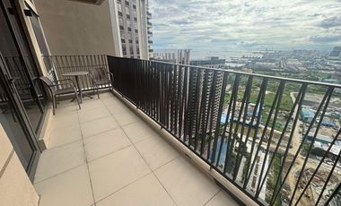 FOR RENT - MODERN, LARGE 1BR WITH SEAVIEW BALCONY IN MANDANI BAY, CEBU. INTERIOR DESIGNED UNIT.