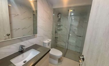 FOR RENT - MODERN, LARGE 1BR WITH SEAVIEW BALCONY IN MANDANI BAY, CEBU. INTERIOR DESIGNED UNIT.