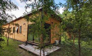 CASA CERCANA A LAGO RANCO.