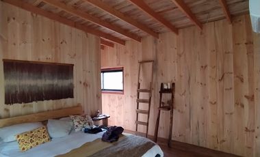 CASA CERCANA A LAGO RANCO.