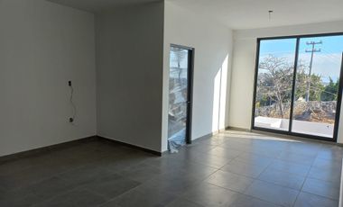 VENTA DE CASA NUEVA CON DOS CASAS CLUB EN FRACCIONAMIENTO LA CIMA, BURGOS CORINTO