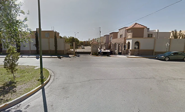 CASA EN VENTA EN QUINTAS DEL VALLE, RECUPERACIÓN BANCARIA
