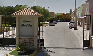 CASA EN VENTA EN QUINTAS DEL VALLE, RECUPERACIÓN BANCARIA