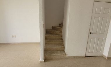 VENDO CASA CON ESTACIONAMIENTO PROPIO CUARTO DE TV ALBERCA 2 RECAMARAS ACAPULCO