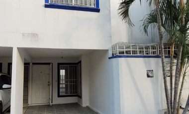 VENDO CASA CON ESTACIONAMIENTO PROPIO CUARTO DE TV ALBERCA 2 RECAMARAS ACAPULCO