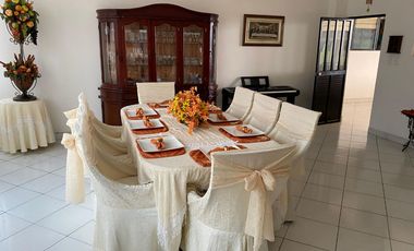 Hermosa Propiedad rentera de venta en Santo Domingo
