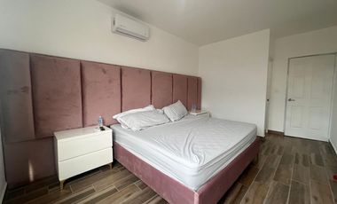 Casa en renta en Punto Oriente A1