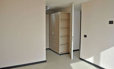 En Venta Departamento Moderno 2d2b Vista Despejada Ubicación