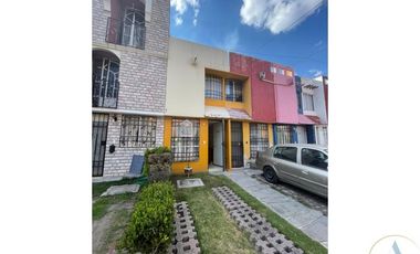 CASA 2 RECAMARAS PRIVADA 10 MIN SUBURBANO CUAUTITLAN