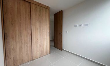 48126 Apartamento en arriendo en el sector Loma del Escobero, Envigado