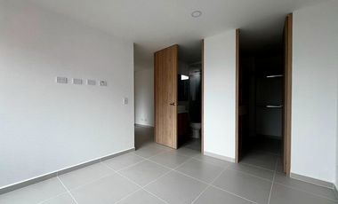 48126 Apartamento en arriendo en el sector Loma del Escobero, Envigado