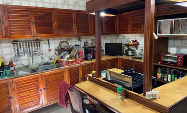 VENDO CASA EN EL CENTRO