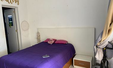 VENDO CASA EN EL CENTRO