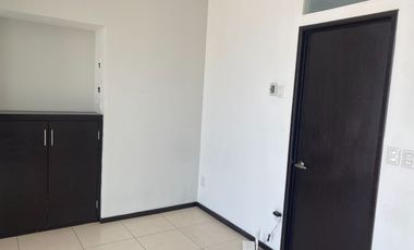 CONSULTORIO EN VENTA O RENTA IDEAL PARA OFTALMOLOGOS