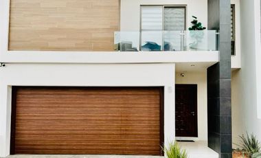 Casa en Venta Fraccionamiento Valdivia $5,200,000.