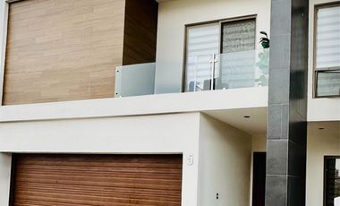 Casa en Venta Fraccionamiento Valdivia $5,200,000.