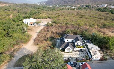CASA ESTILO AMERICANO EN LA SIERRA GORDA DE QUERÉTARO