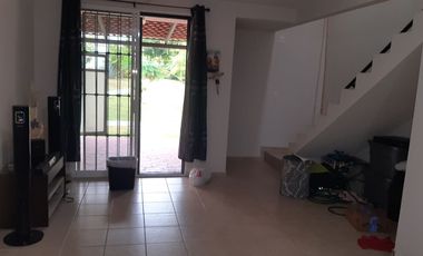 Casa de tres recámaras, modelo Amatista,  frente a la alberca, en Real Santa Fe Residencial, Xochitepec, Mor.