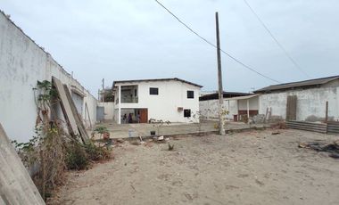 casa de venta en crucita sector los arenales A/R