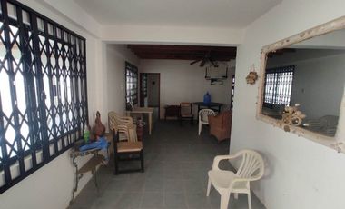 casa de venta en crucita sector los arenales A/R