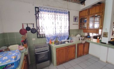 casa de venta en crucita sector los arenales A/R