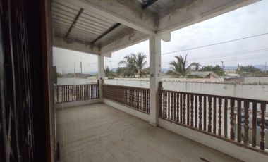 casa de venta en crucita sector los arenales A/R