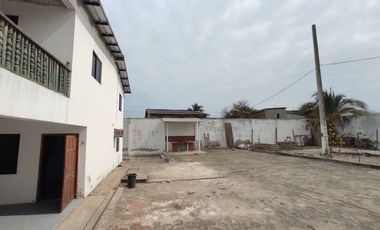 casa de venta en crucita sector los arenales A/R