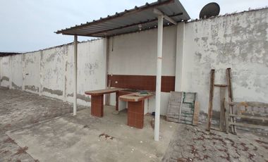 casa de venta en crucita sector los arenales A/R