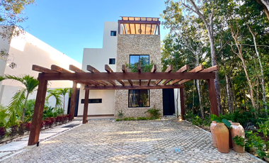 INCREIBLE VIlla en el Corazon de TULUM