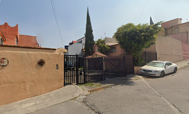 HERMOSA PROPIEDAD EN REAL DEL BOSQUE TULTITLAN EDO MEX!!!!