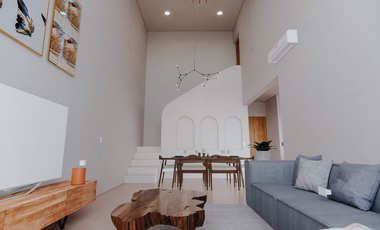 ESPECTACULAR CASA CON JARDIN Y ALBERCA A METROS DE LA PLAYA EN TULUM