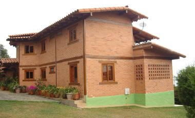 VENTA CASA CAMPESTRE EXTERNA EN DAPA EXCELENTE UBICACIÓN