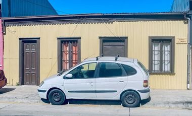 Valparaiso, Cerca Casa Pablo Neruda, Vista Al mar