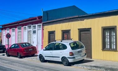 Valparaiso, Cerca Casa Pablo Neruda, Vista Al mar