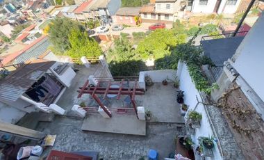 Valparaiso, Cerca Casa Pablo Neruda, Vista Al mar