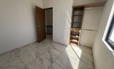 Casa 2 recámaras cerca Periférico y Prol. Av Guadalupe