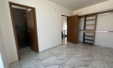 Casa 2 recámaras cerca Periférico y Prol. Av Guadalupe